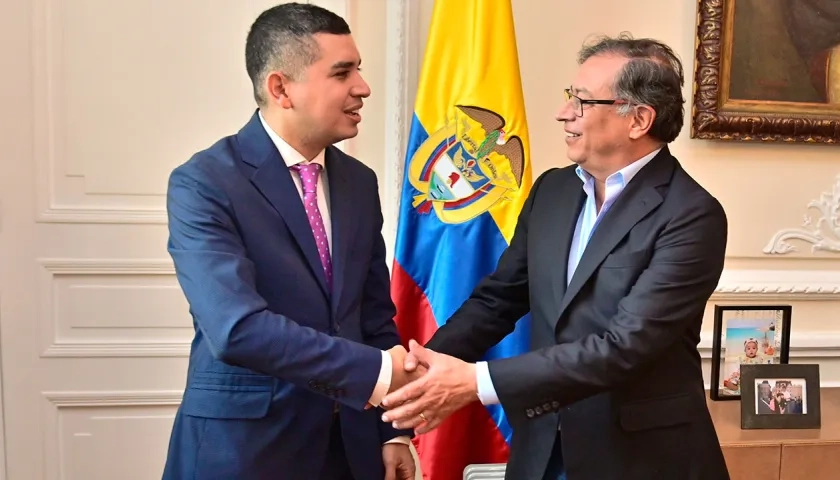 El presidente de Asobancaria, Jonathan Malagón y el Presidente Gustavo Petro.