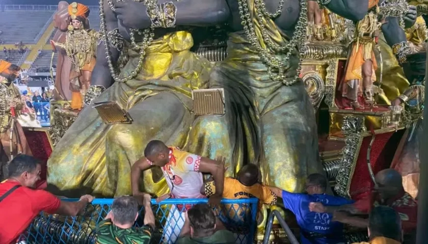 Momento en que las personas fueron atropelladas.