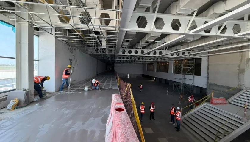 Obras retrasadas en el aeropuerto Ernesto Cortissoz. 