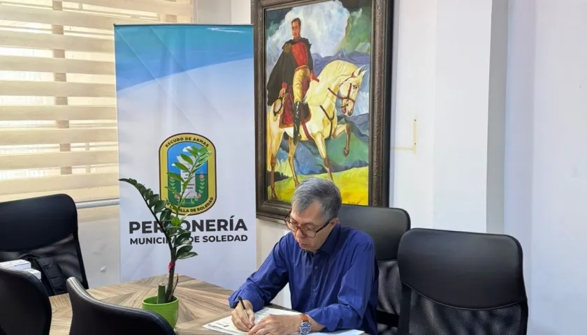 Benjamín Latorre, Personero de Soledad. 