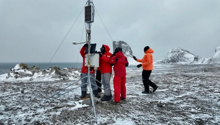 Investigadores en la Antártica. 