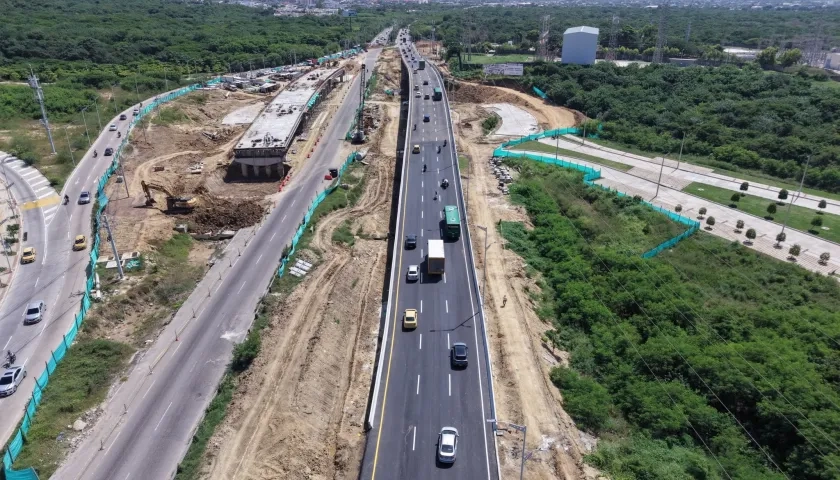 Intercambiador vial de Alameda del Río. 