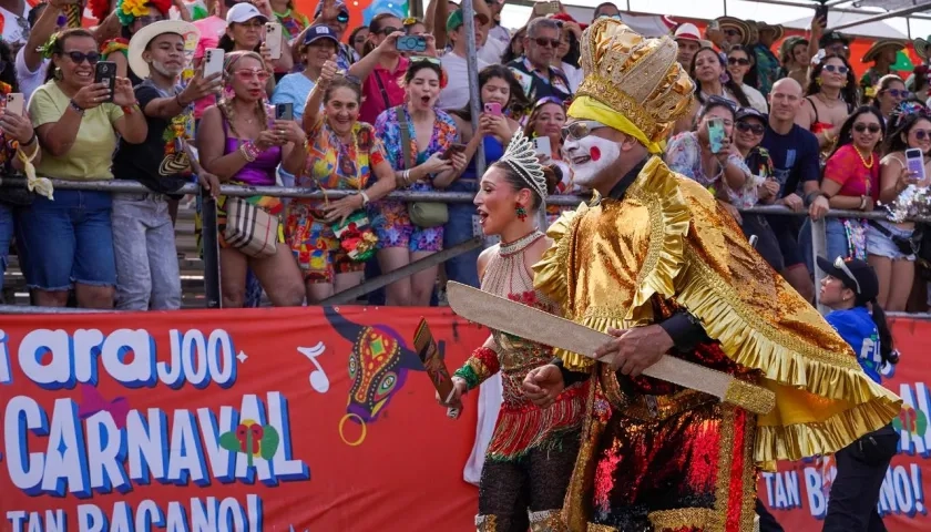 Michelle Char y Adolfo Maury, reyes del Carnaval de Barranquilla 2026.