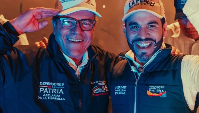 El candidato al senado Carlos Felipe Mejía y el precandidato presidencial Abelardo De La Espriella.  