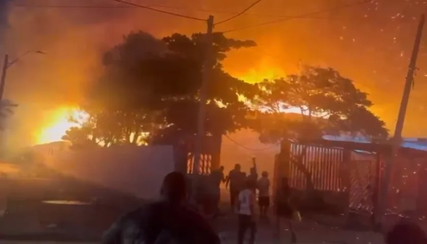 Incendio en el barrio Las Flores. 