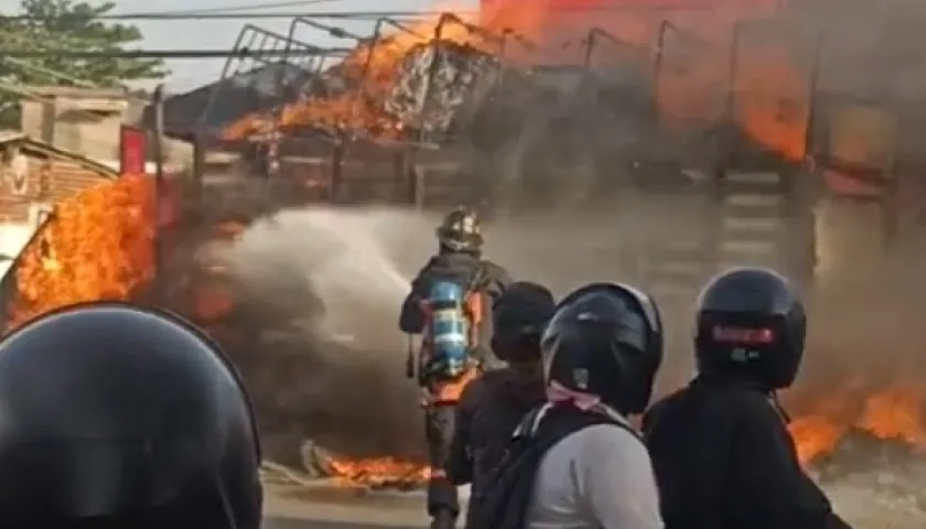 Incendio de vehículo.