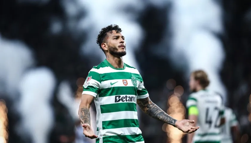 Luis Suárez celebra el gol