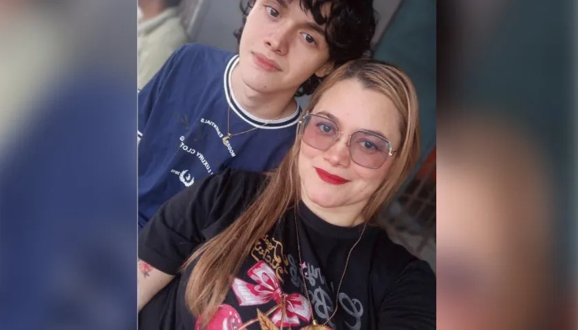 Mateo Arias y su mamá Duvis Pedraza.