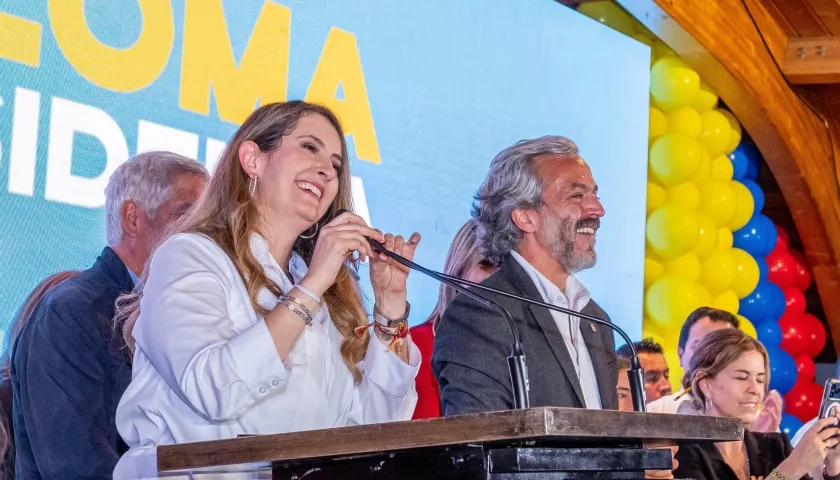 Paloma Valencia y Juan Daniel Oviedo.