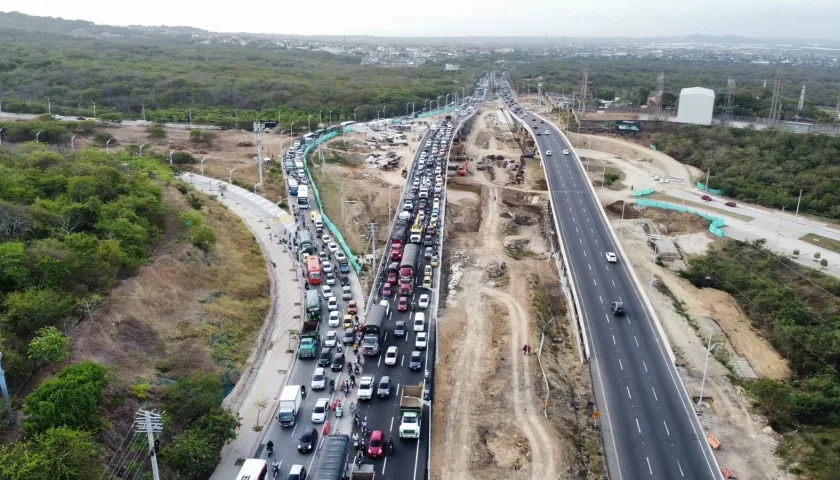 Aérea del puente Alameda