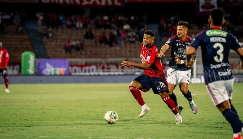 Frank Fabra supera la marca del paraguayo Guillermo Paiva. 