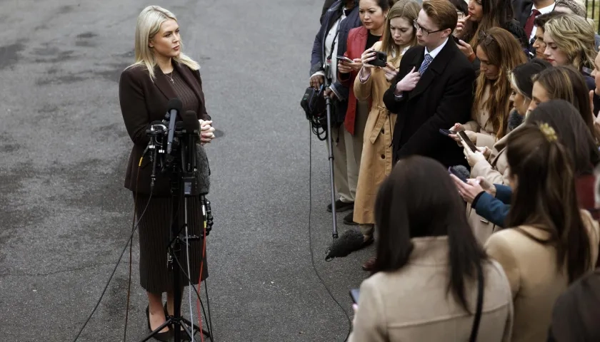 Secretaria de prensa de la Casa Blanca, Karoline Leavitt.