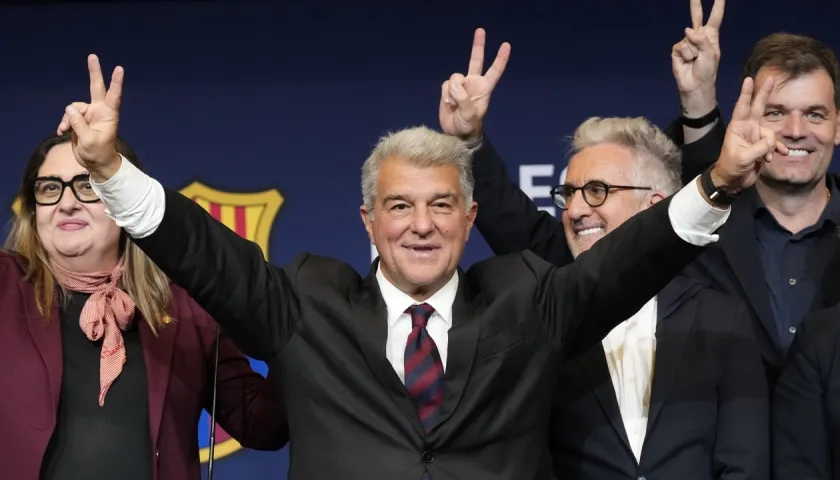 Joan Laporta celebra su abrumadora victoria sobre Víctor Font.
