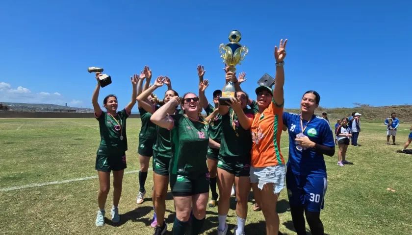 Antioquia se coronó campeón en la categoría femenina. 