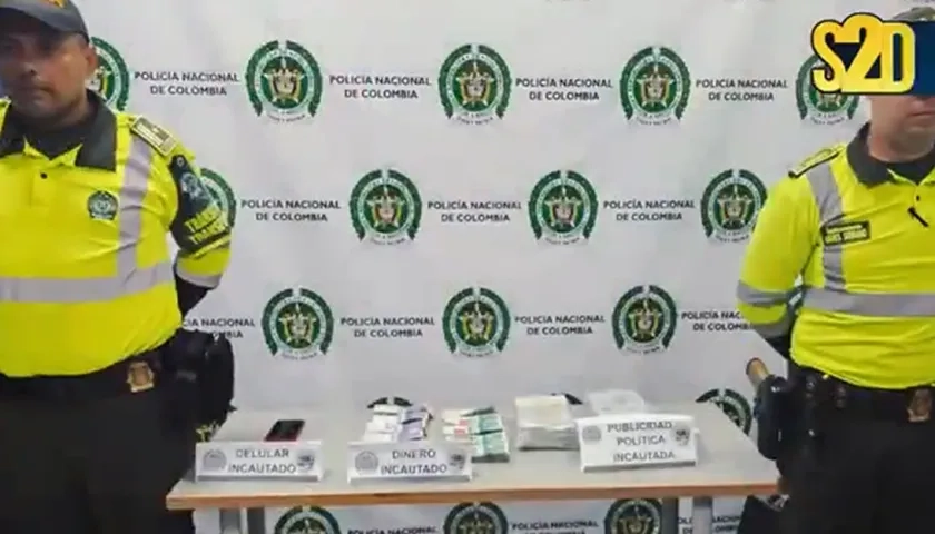 Dinero y otros elementos incautados. 