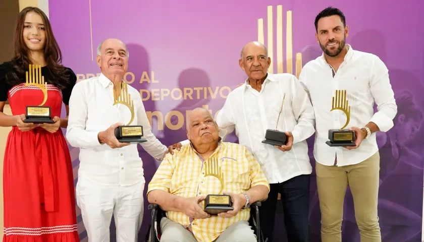 María Millán, Wilder Molina, Toto Rubio, Sebastián Viera y Julio Peñaloza, ganadores en 2025.