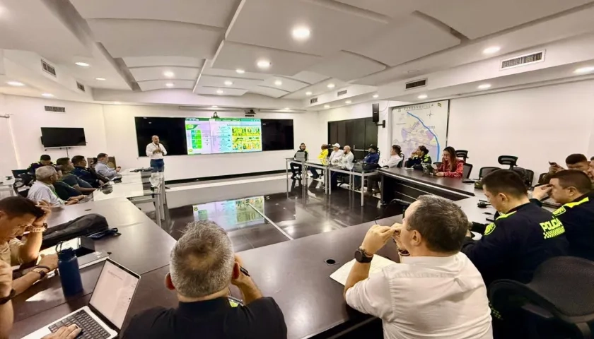 Reunión de seguridad entre las autoridades y comerciantes de Barranquilla. 