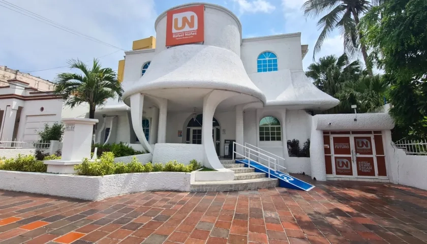 Sede de la Corporación Universitaria Rafael Núñez.