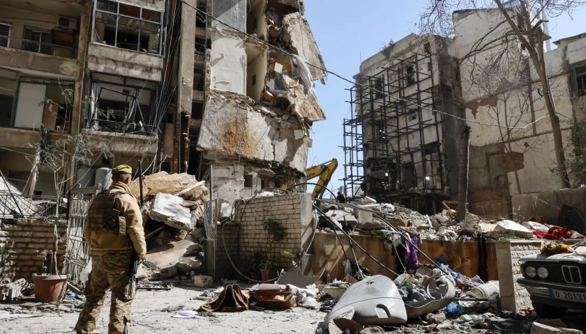 Destrucción en Irán por los ataques de Israel y Estados Unidos.