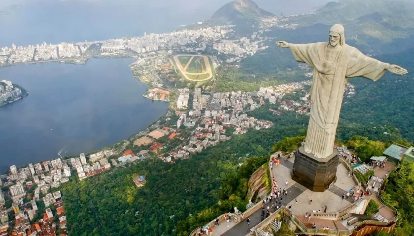La estatua del Cristo Redentor fue construida en 1931. 
