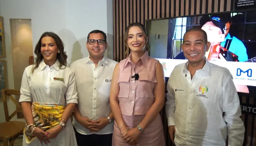 Diana Molina, Gerente del Fondo Bienestar; Fabián Dangond, Consultor de Economía Creativa; Julieth Pedraza, cofundadora de la Fundación Cocha Molina, y Juan Carlos Ospino, Director del Carnaval de Barranquilla.
