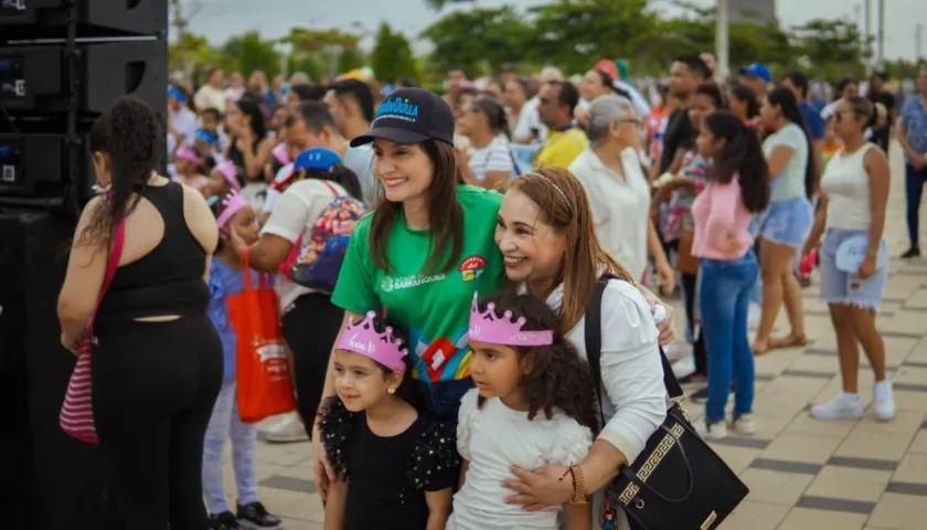 Katia Nule, primera dama del Distrito.