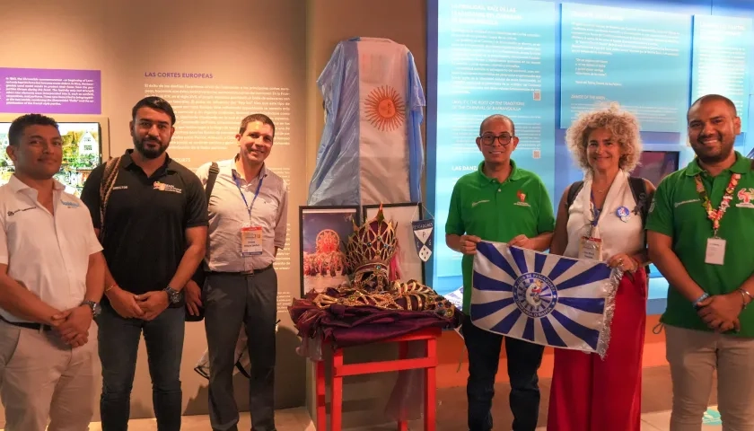 Traje de comparsa O'Bahía, de Argentina