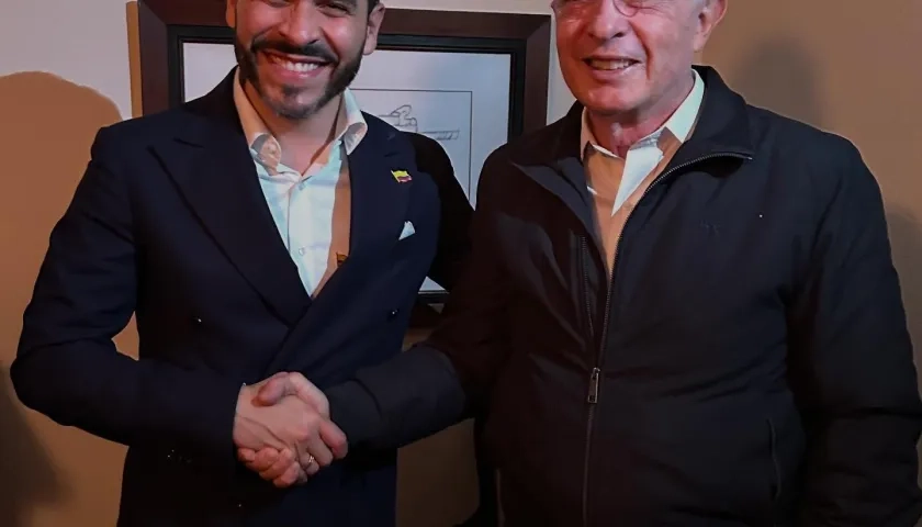 El candidato presidencial Abelardo De La Espriella y el expresidente Álvaro Uribe.