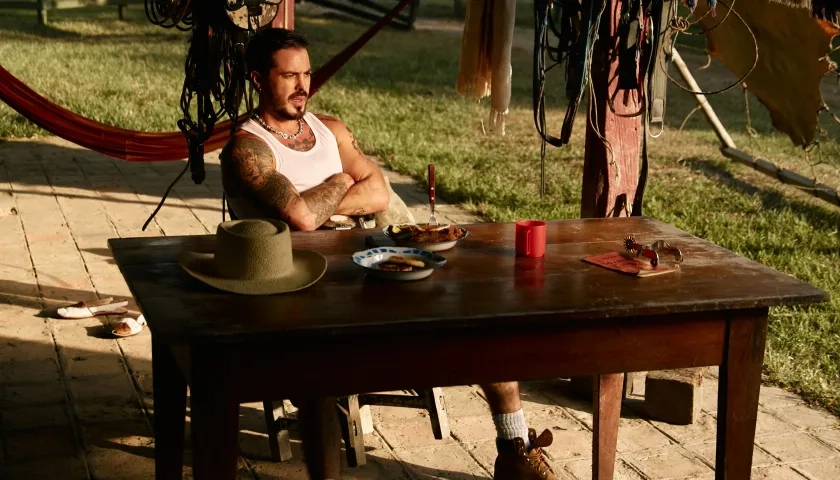 Artista colombiano Llane