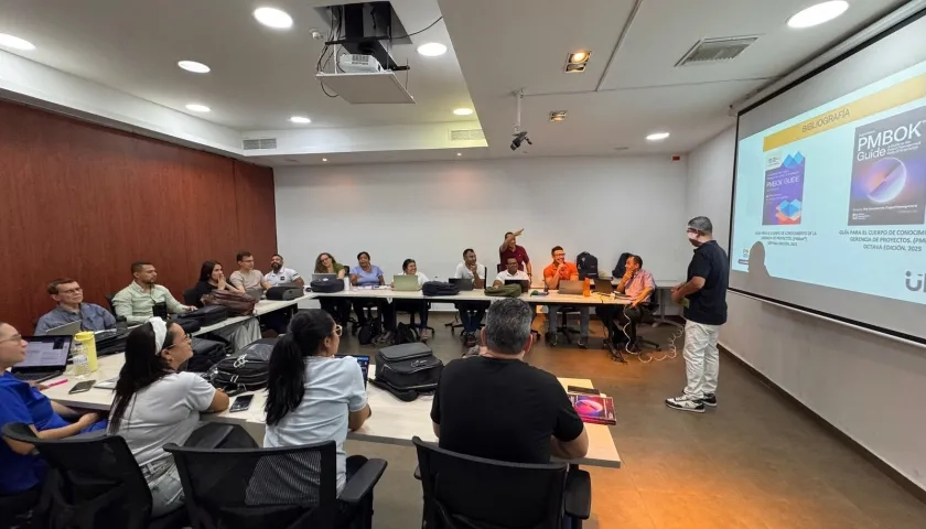 Estudiantes de posgrados en la IUB. 