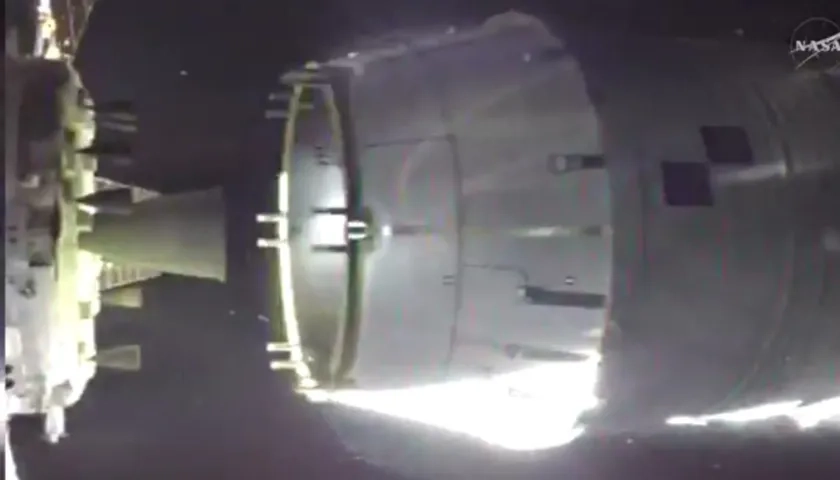 La nave espacial Orion se separó con éxito de la etapa superior del cohete 