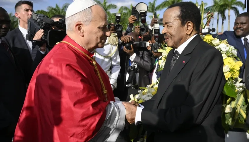 El Papa León XIV en su visita a Camerún.