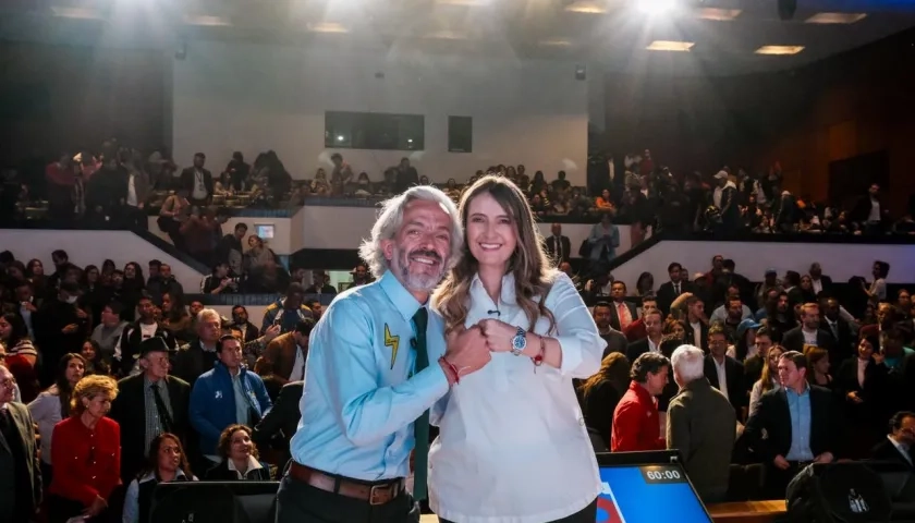 Juan Daniel Oviedo y Paloma Valencia.