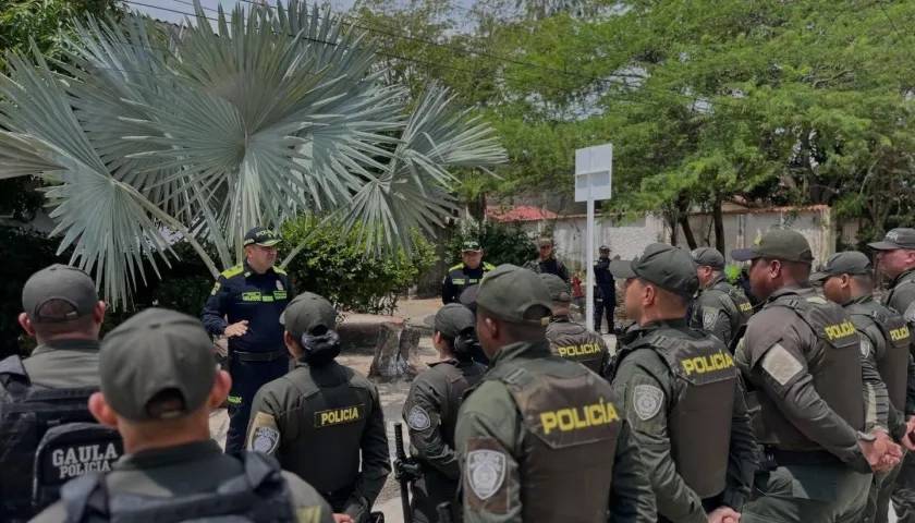 Uniformados de la Policía.