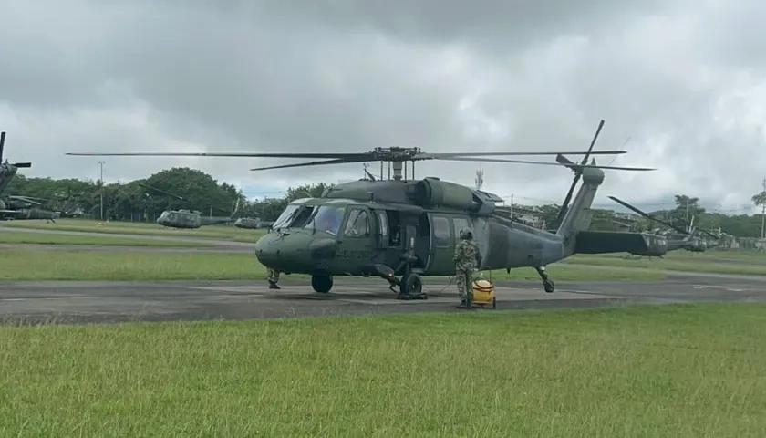  Referencia de helicóptero Sikorsky UH-60 del Ejército
