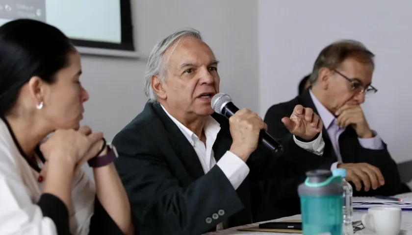 Ricardo Bonilla, ministro de Hacienda.