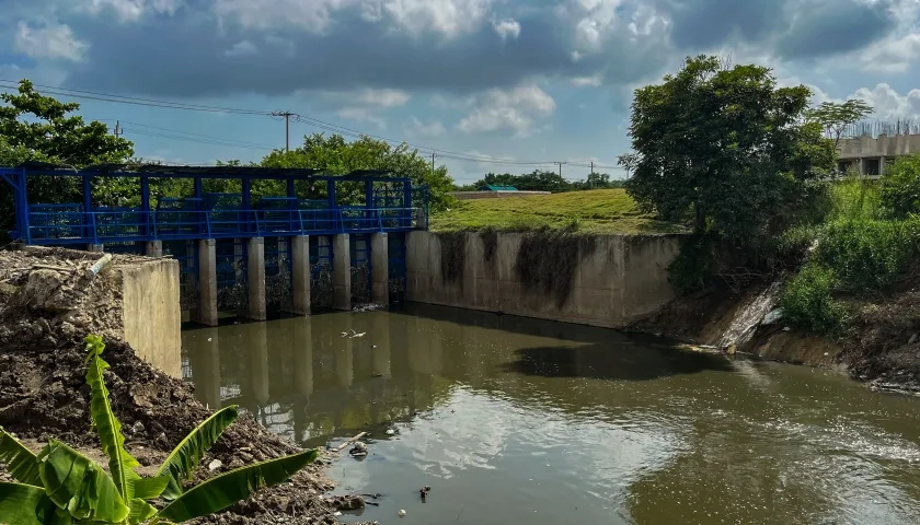 Además de las acciones de limpieza, se están adelantando jornadas de sensibilización sobre el uso de residuos sólidos.