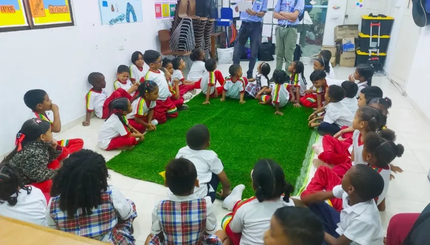 Biblioteca Pública Comunitaria La Manga 