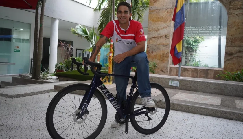 Cristian Ortega, ciclista atlanticense. 