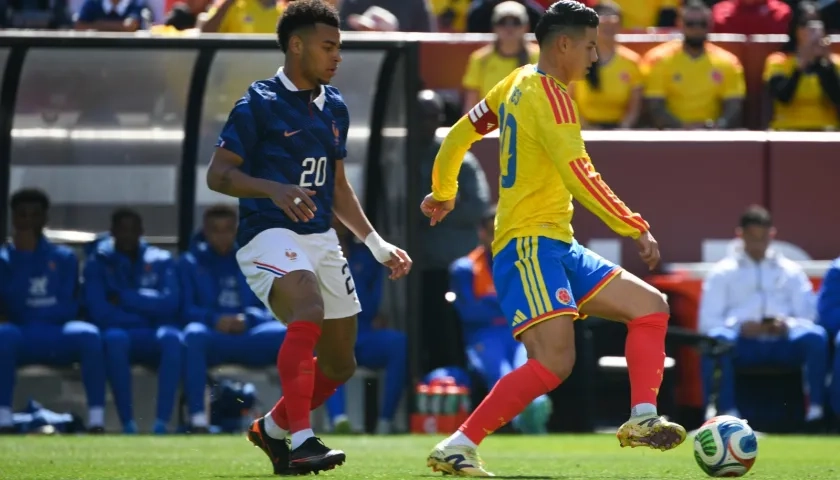 James Rodríguez durante el partido de Colombia contra Francia. 