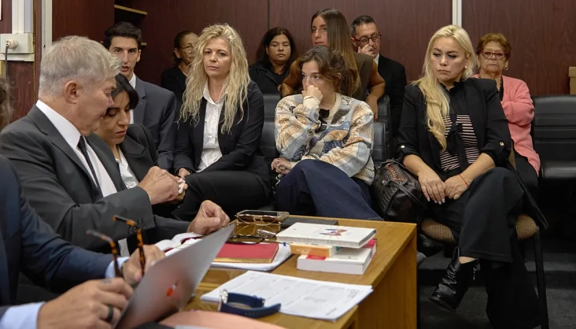 Fernando Burlando, abogado de las hijas de Maradona, Gianinna y Dalma, y Verónica Ojeda, expareja del exfutbolista.