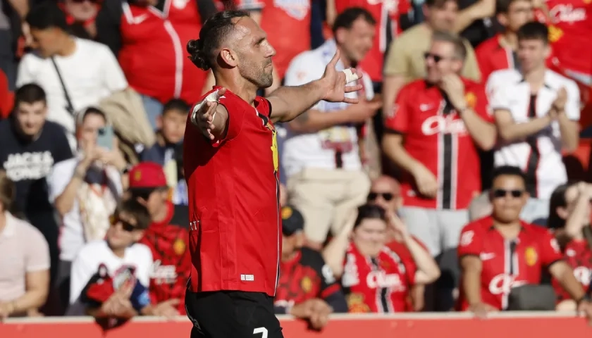 Vedat Muriqi celebra el gol que le dio la victoria al Mallorca sobre el Real Madrid.