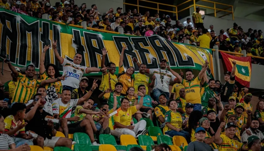 Las barras del Real Cartagena no podrán entrar al Romelio Martínez.