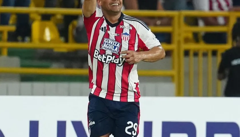 Teófilo Gutiérrez marcó, de pena máxima, el gol del Junior.