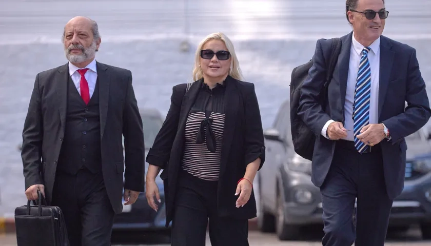Verónica Ojeda, expareja de Diego Maradona, a su llegada al tribunal de San Isidro.
