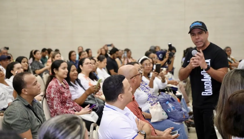 Más de 4 mil docentes se forman en inglés: Alcaldía de Barranquilla.