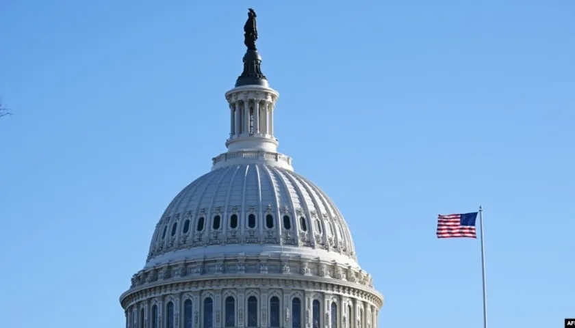 Reaviva el diálogo sobre casos de acoso en el congreso de Estados Unidos.