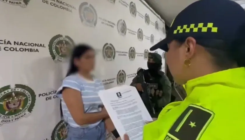  Capturada alias ‘Hilary’ o ‘La Llavera’.