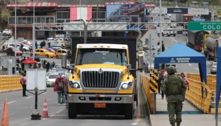 Ecuador presenta dos recursos de reconsideración a la CAN por aranceles a Colombia