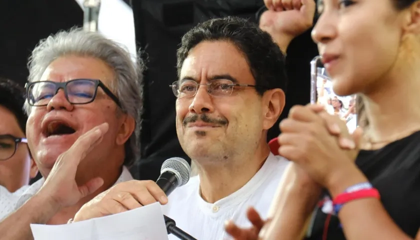 El candidato presidencial Iván Cepeda.